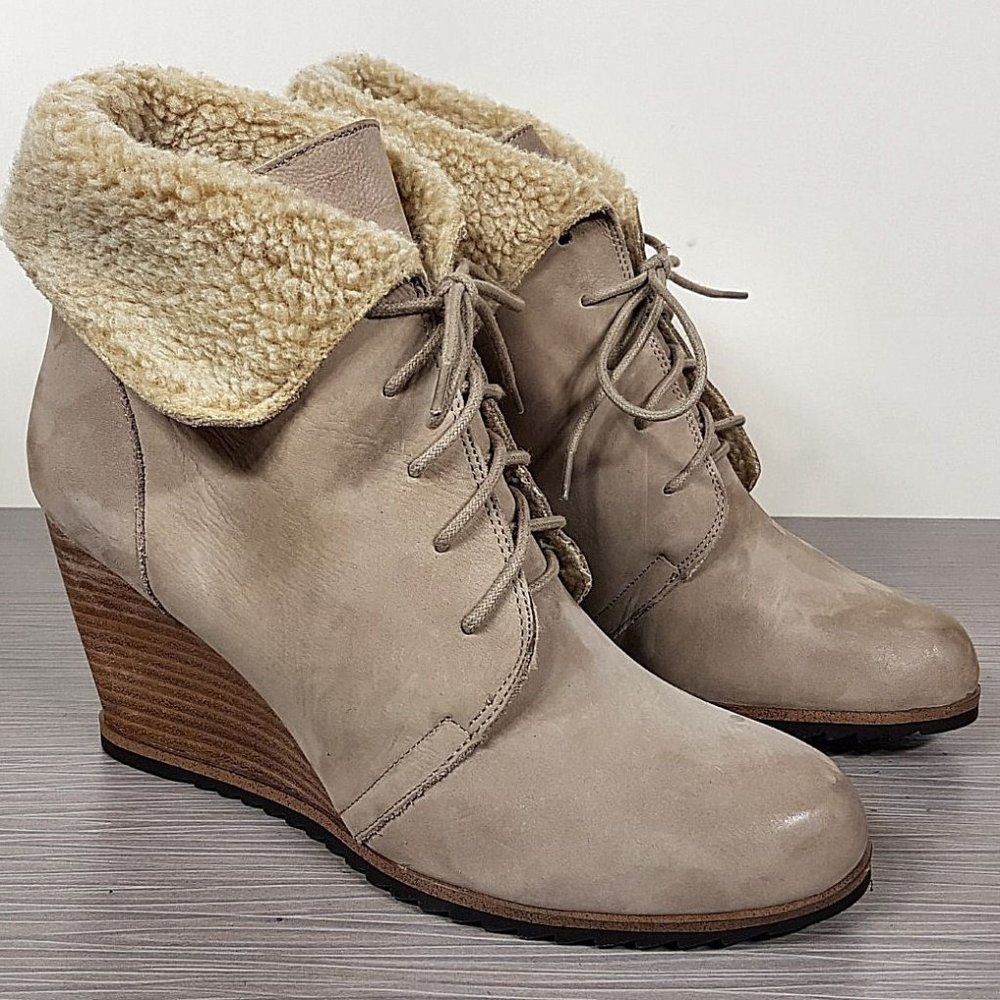 Caslon Gaby Faux Shearling Lace-Up Bootie, Sand Leather, Womens Size 11 M / 41